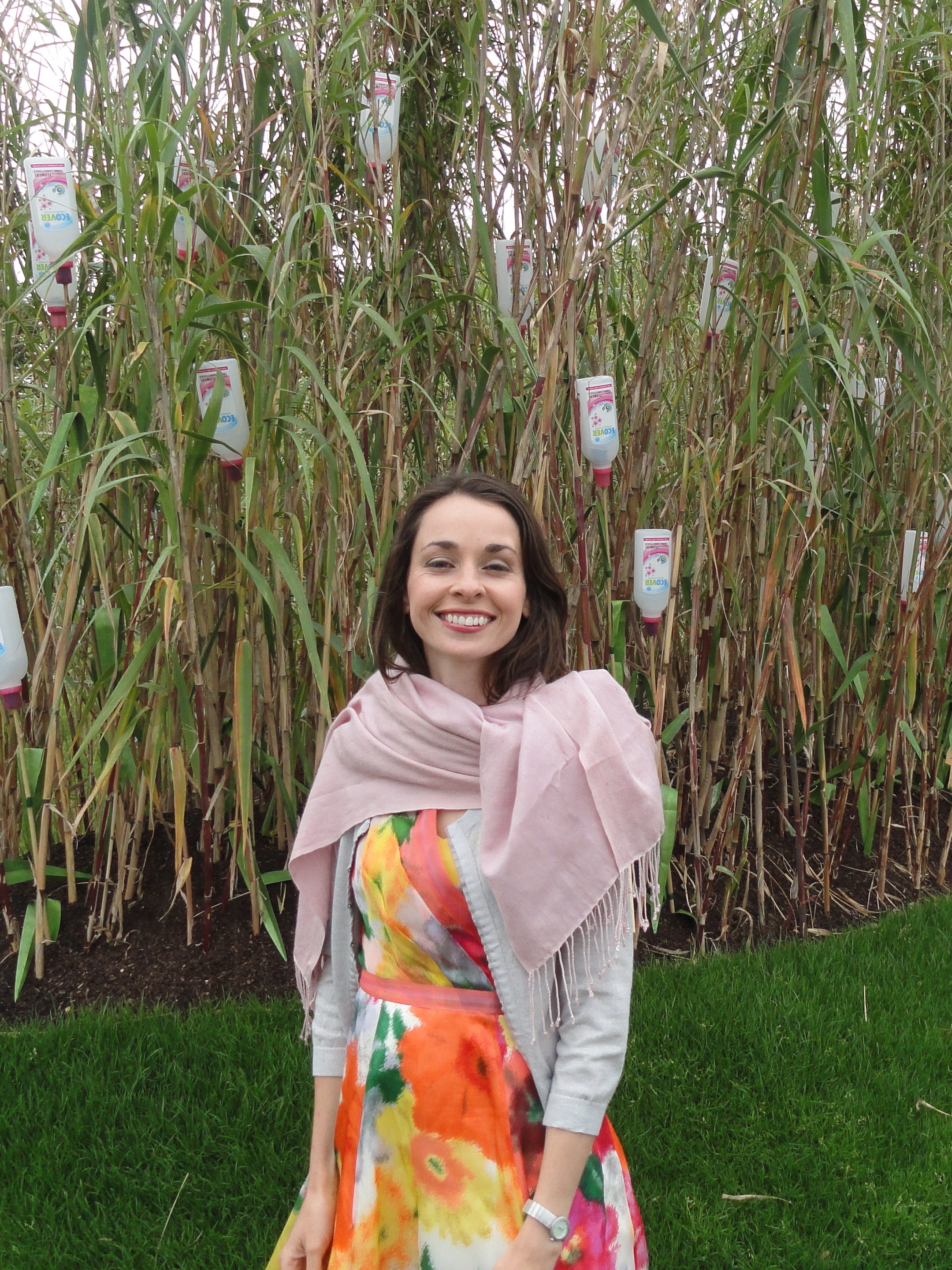 Charlotte surrounded by Ecover’s sugar cane field Charlotte surrounded by Ecover’s sugar cane field