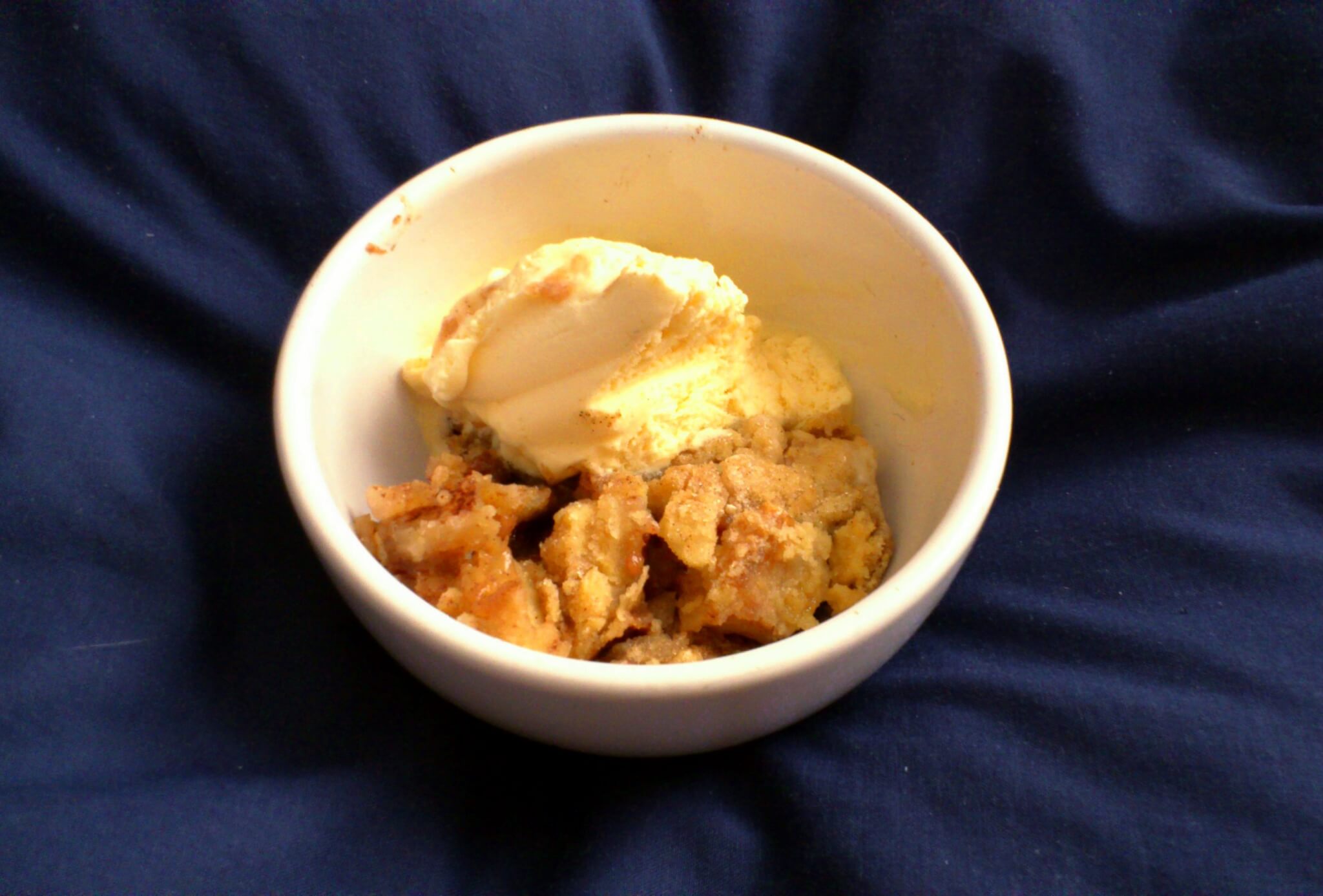 Apple and Peach crumble with ice cream